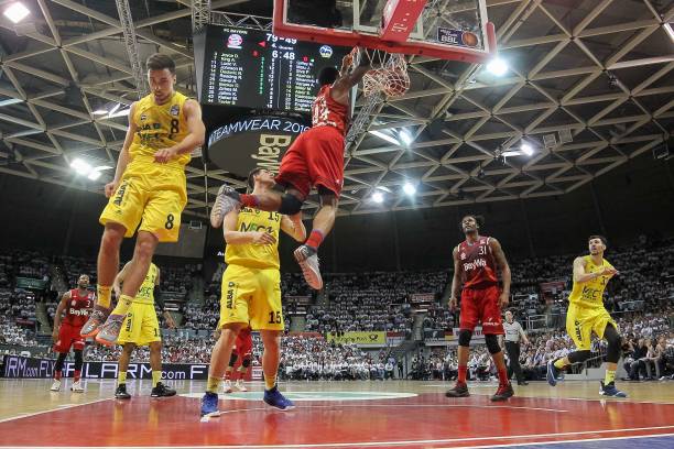 这场比赛中 这场比赛中