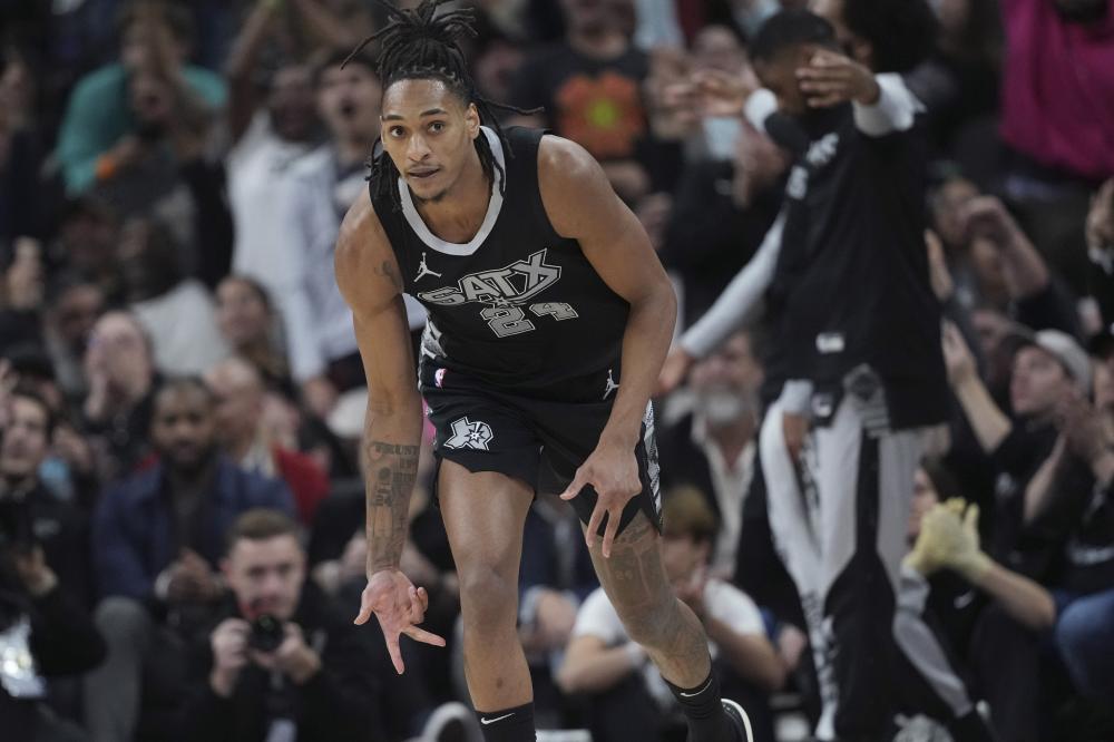 一边是强队 一边是强队